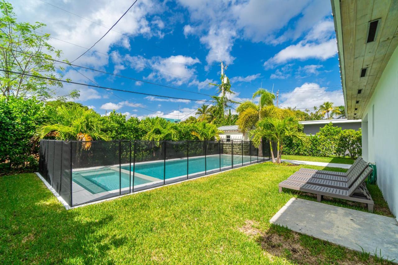 Appartamento Luxury House 4 Beds Heated Pool W Jaccuzzi North Bay Village Esterno foto