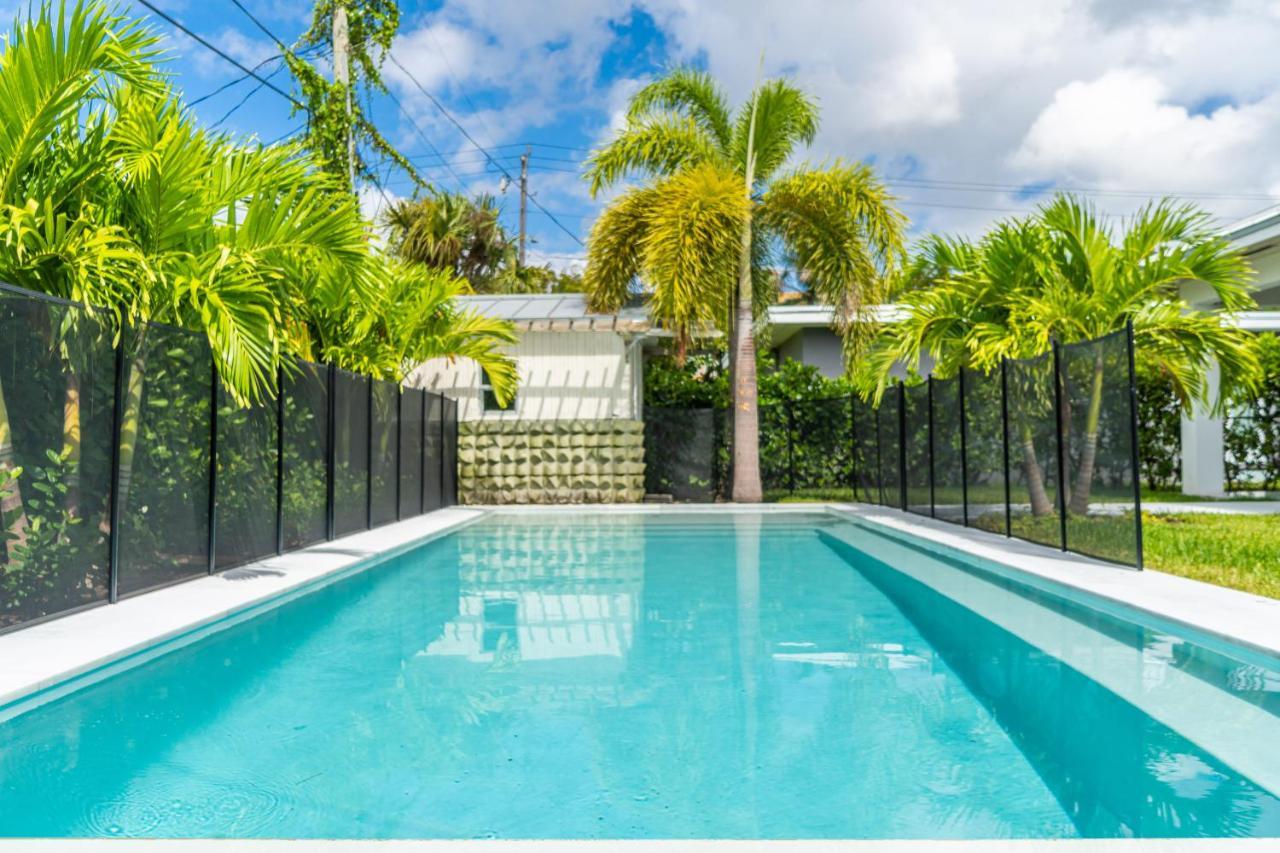 Appartamento Luxury House 4 Beds Heated Pool W Jaccuzzi North Bay Village Esterno foto