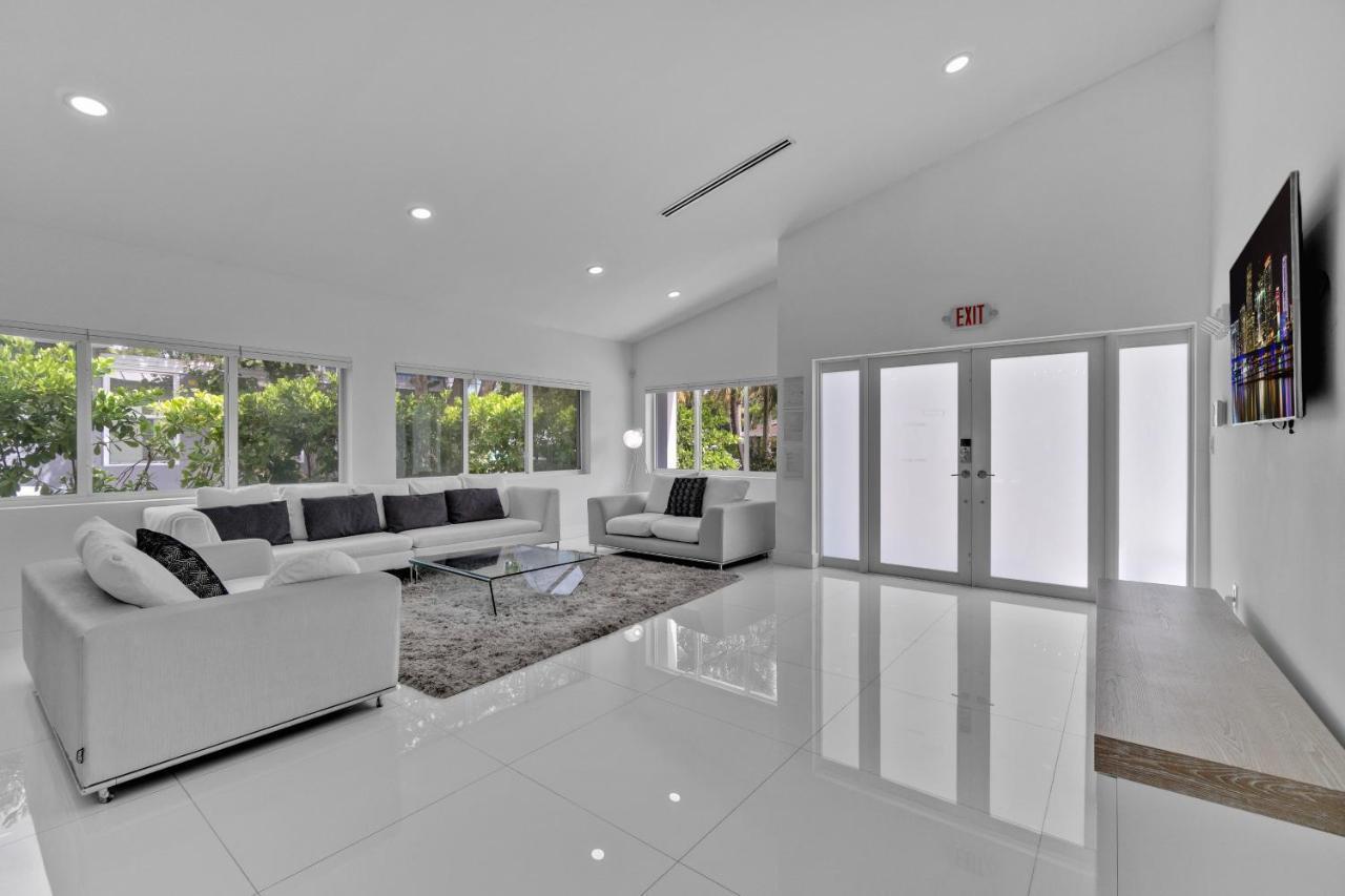 Appartamento Luxury House 4 Beds Heated Pool W Jaccuzzi North Bay Village Esterno foto