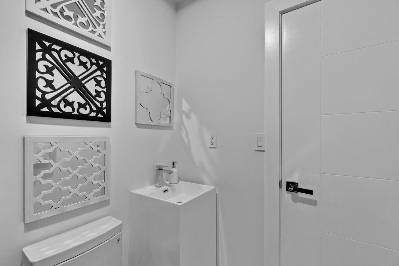 Appartamento Luxury House 4 Beds Heated Pool W Jaccuzzi North Bay Village Esterno foto